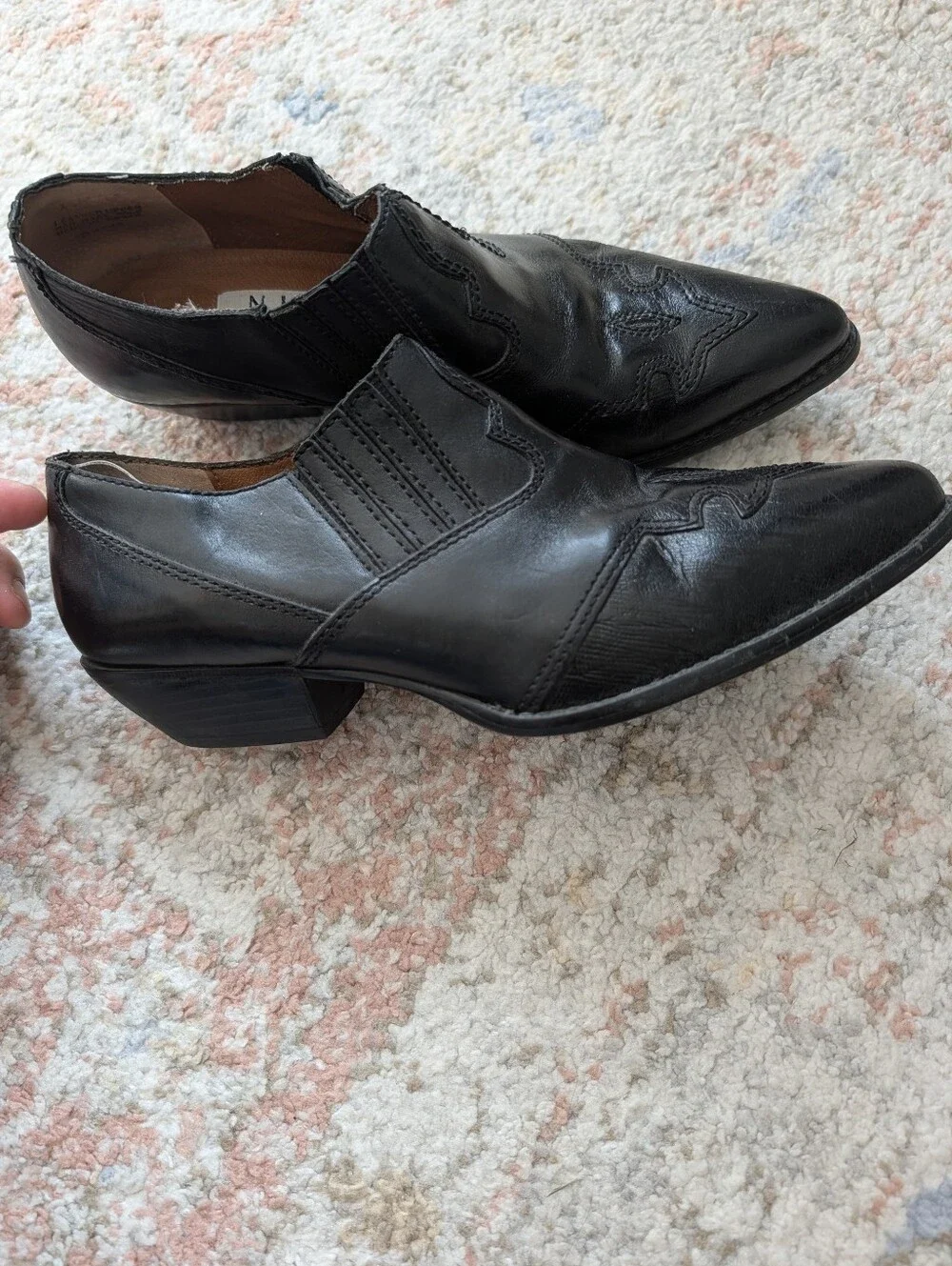 Vintage 90s/Y2K Nine West Black Leather Western Pointed Toe Slip-On Shoes 7